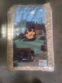 Pellet Exxewood in bancale da 70 sacchi da 15 kg | SpediamoPellet